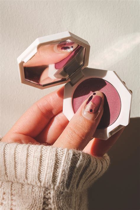 Easy Minimalist Nail Art Designs You Have To Try - A Model Moment