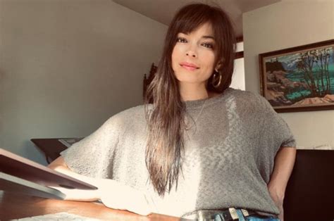 Kristin Kreuk Bio, Age, Height, Wiki, Family, and More - Talkative Fox