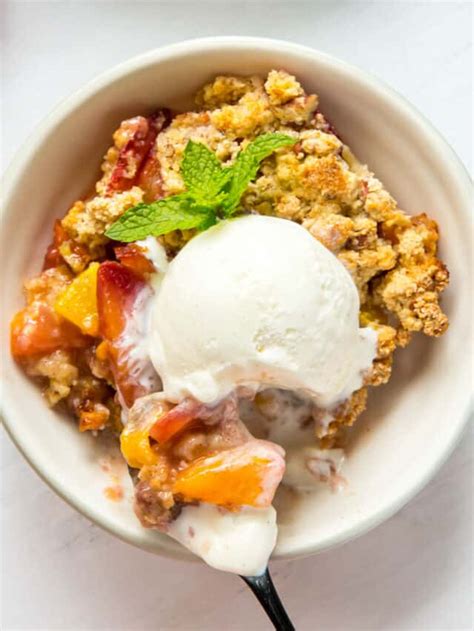 PEACH CRUMBLE - Spoonful of Flavor