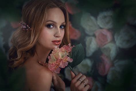 Фото Девушка с цветами, фотограф Анохина Юлия