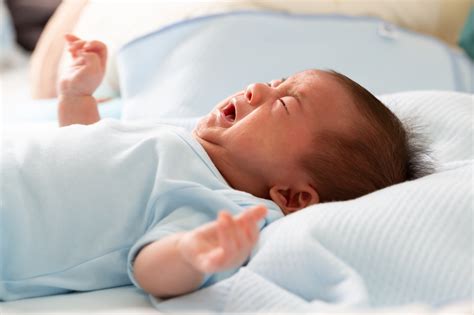 cara mengatasi bayi menangis terus 6
