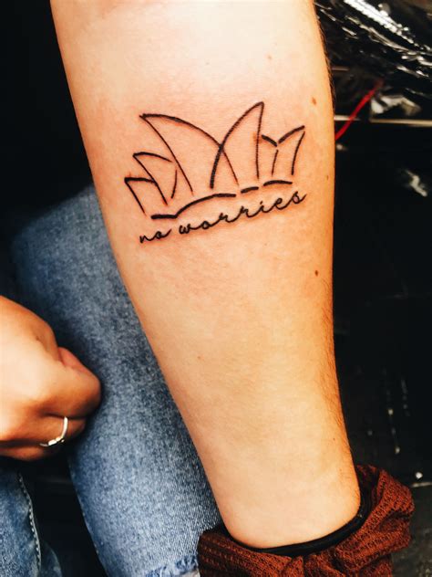 salary for a tattoo artist 3