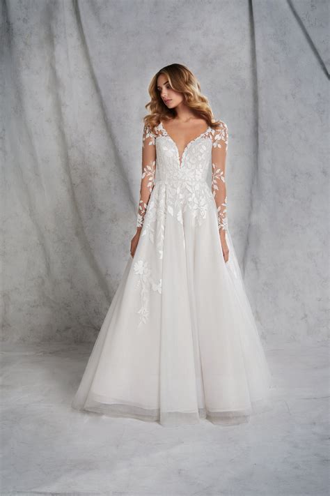 Hayley Paige | The Gown Gallery