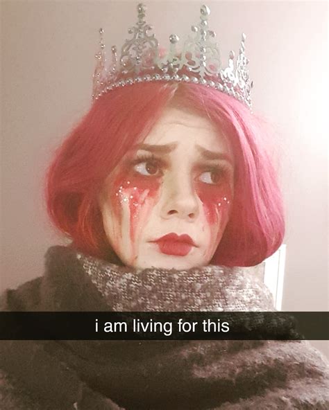 Heres my crying queen in colour :) : r/redditgetsdrawnbadly