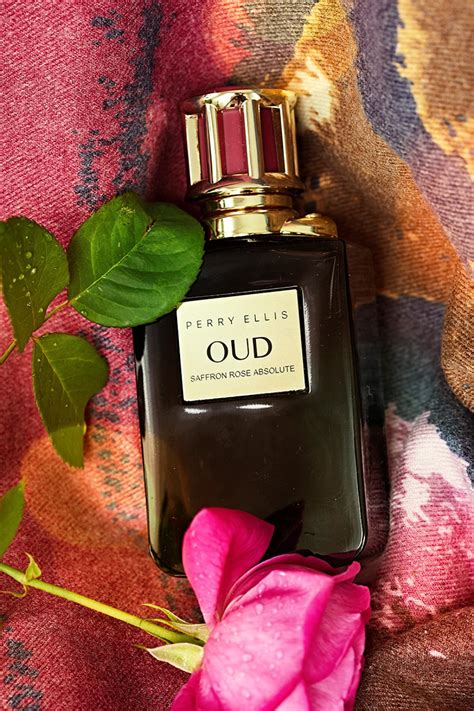 Saffron Rose Absolute Perry Ellis fragancia - una fragancia para