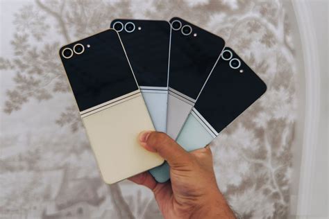What makes Galaxy Z Flip 6 better than Z Flip 5? - TipsMake.com