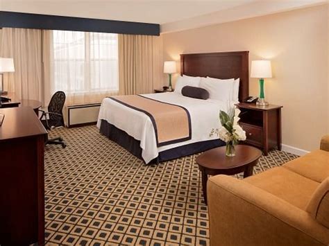 Westford Regency Inn - Elegant & Full-Service Hotel in Westford MA