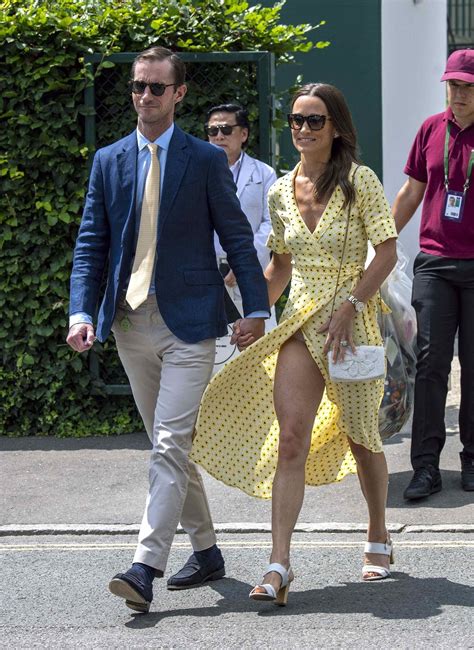 Kate Middleton e Pippa, foto: tutte le volte che hanno scoperto gambe e