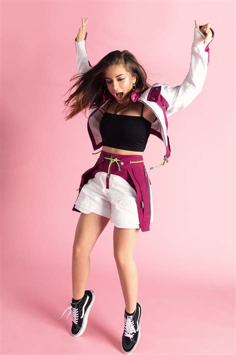 Ariel Martin Wallpapers (16 images) - WallpaperCat