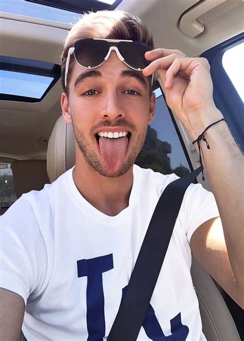 Dima Gornovskyi (@dimagornovskyi) | Gorgeous men, Beautiful men, Baby ...
