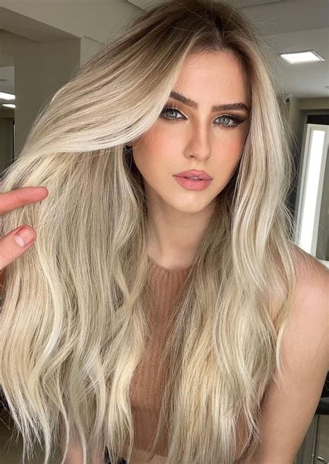 pictures women long blonde hair