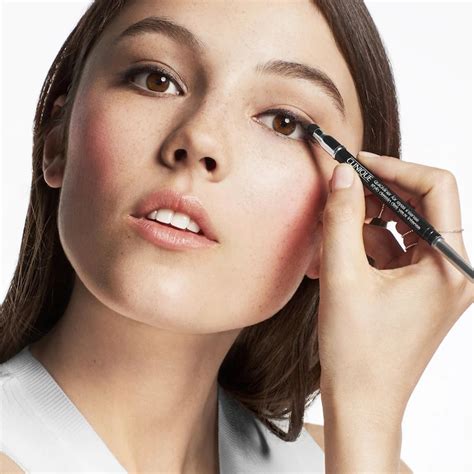 15 Best Eyeliners for Sensitive Eyes That Won’t Cause Irritation