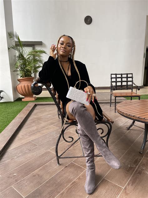 liya  twitter   minute httpstcofegchemu twitter