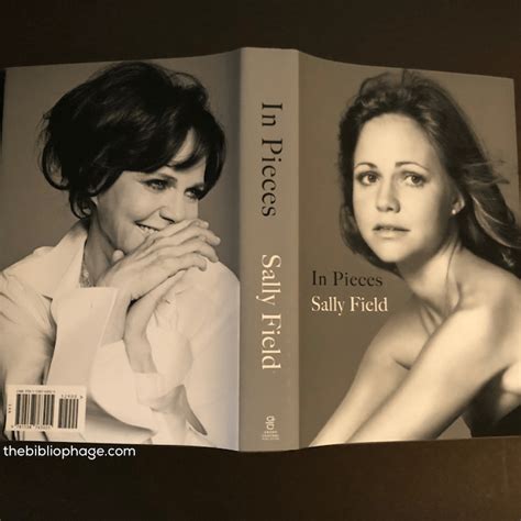 Book Review: In Pieces by Sally Field - The Bibliophage
