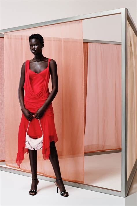 Givenchy Resort 2024 [PHOTOS]