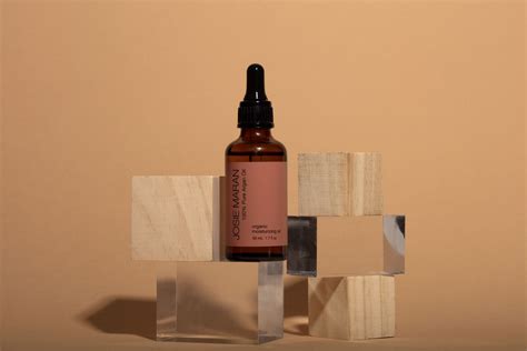 Argan Oil for Hair: Benefits and How to Use It