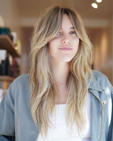 Cute Long Straight Haircuts With Side Bangs
