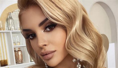 Angelina Burova - Bio, Age, Height | Instagram Biography