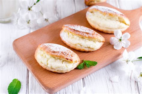 Сочники с творогом — пошаговый классический рецепт с фото от Простоквашино