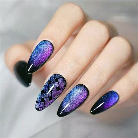 30 Cat Eye Nails Designs For an Ultra Chic Manicure