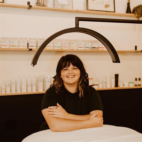 Samantha Gonzalez's Amazon Page