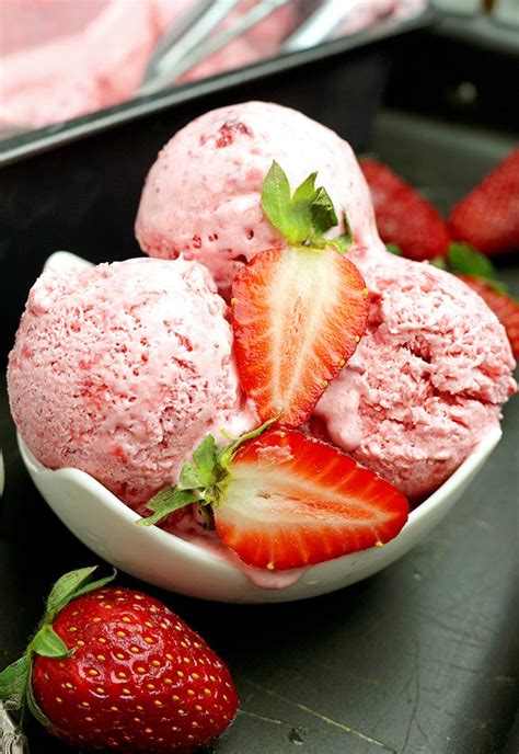 Easy Homemade Strawberry Ice Cream | Sweet Spicy Kitchen