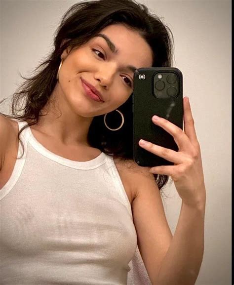 Best Rachel Zegler Posts - Reddit