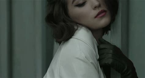 miu miu gifs Page 2 | WiffleGif