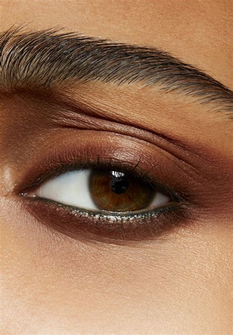 Buy Mac Cosmetics Eye Kohl Costa Riche Eyeliner for Women in Dubai, Abu ...