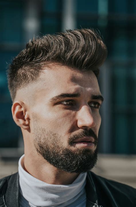 Undercut Masculino - Guia Completo do Corte Undercut Masculino: Estilos e Dicas