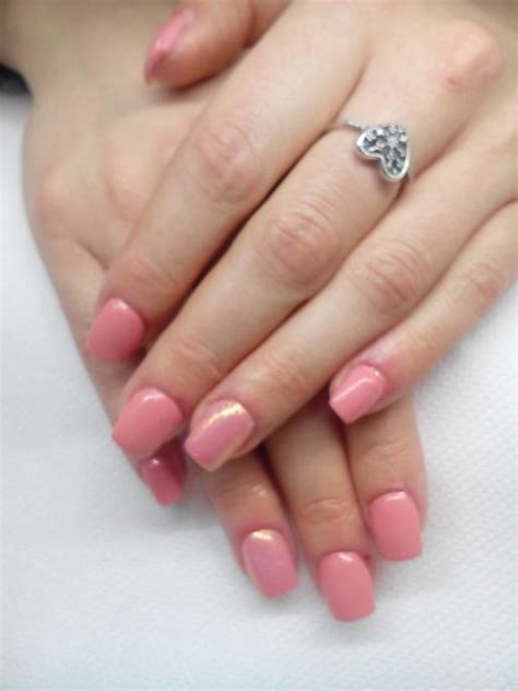 Gel in gelish nohti