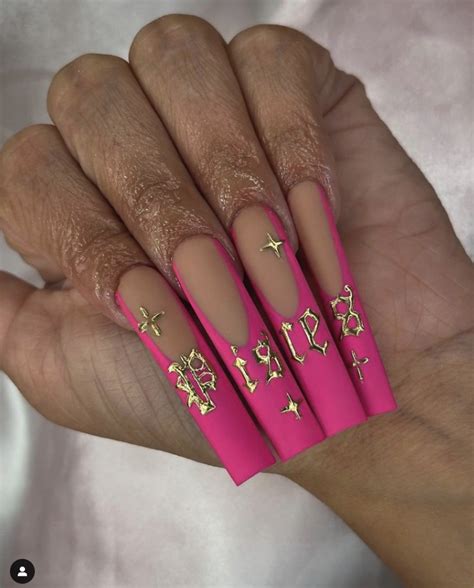 50 Captivating Pisces Nail Designs to Celebrate Your Zodiac Sign!