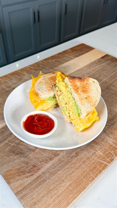 Claire Hodgins | HEALTHY FRENCH FRIES 🍟😋 Save this recipe for the Super