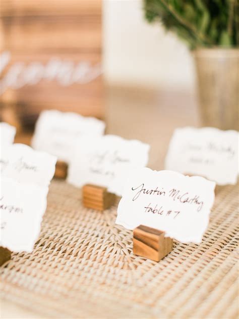 A simple guide on how to write a place card 13