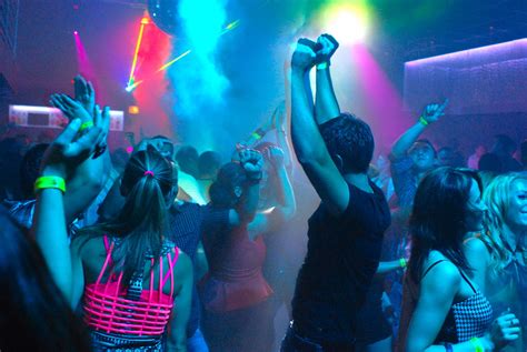 nightclub  party bus