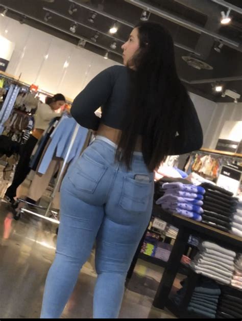 Thicc wide hipped babe (OC) - Tight Jeans - Forum