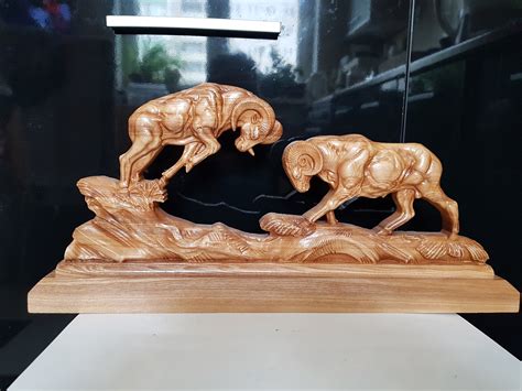бараны резная фигурка