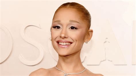 Ariana Grande Looks Totally Different Without False Eyelashes