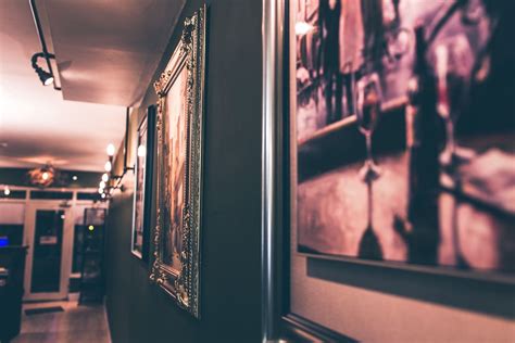 Where do I go to get a picture framed? - Elsinore Framing