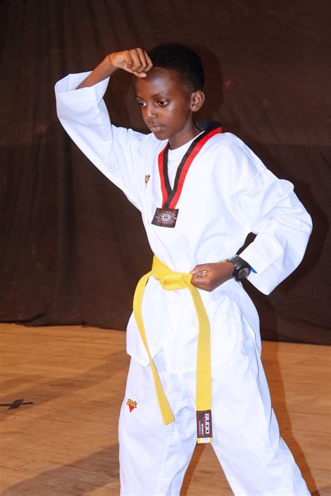 Kampala Diplomatic School - 🌳🍏🍋🍐🍍🍓🍊🌳 Our Chairman conversing with His