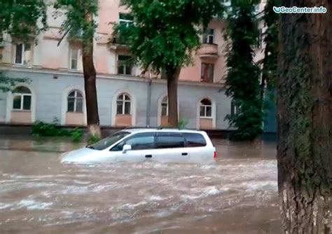 Ливень и наводнение в Ульяновске, Россия