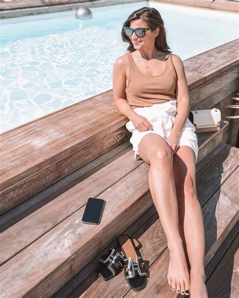 Hermès Oran Sandals Review, are they worth it? • Petite in Paris