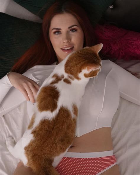 Alexsis Fay - Welcome to your safe space😜👀 - - - - - - -... | Facebook