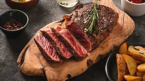 Tips And Tricks For Cooking The Best Medium-Rare Steak - Mashed ...