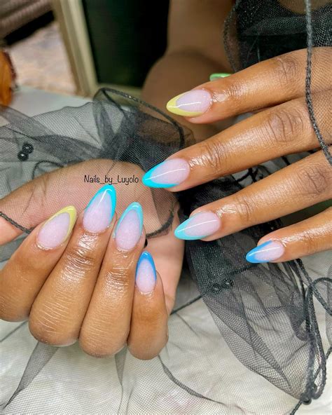 Luyolo Ntlontlo (@nails_by_luyolo) • Instagram photos and videos