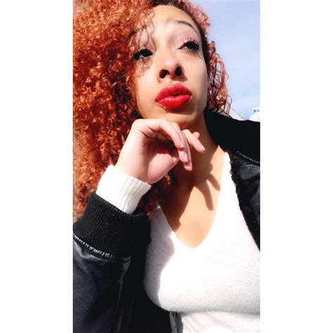 Ashley Davis | USA | The Fashion Hero