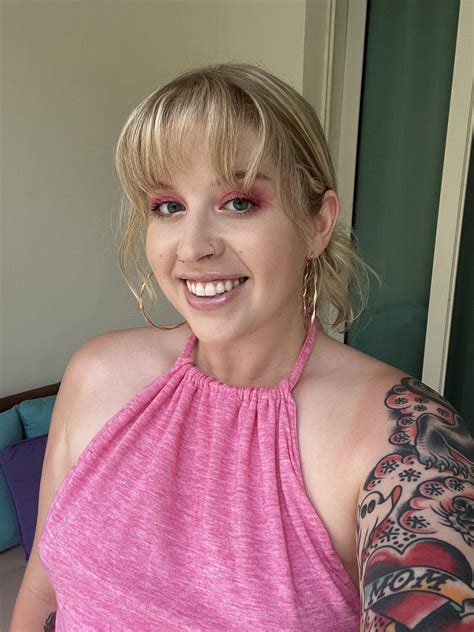 Cum on my tits? : r/MakeMeFeelGood