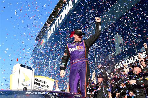 2016 Daytona 500: Denny Hamlin wins in photo finish | krem.com