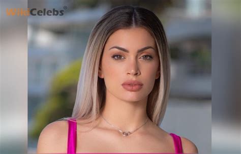 melanie da cruzs wiki age husband family children career net