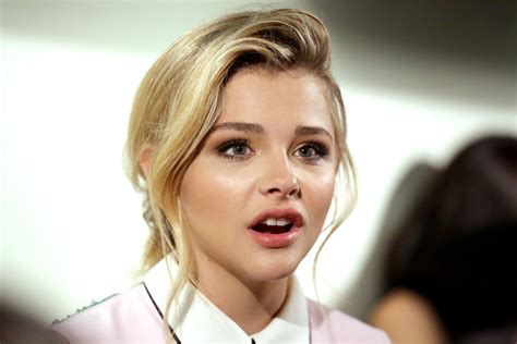 Chloë Grace Moretz: Stunning 4K Ultra HD Wallpaper